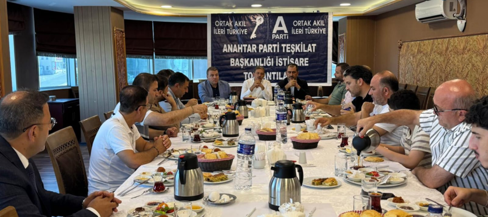 AKİF TURAÇ: “İŞ DÜNYASININ SORUNLARINI DİNLİYORUZ, SAHADAN ÇÖZÜM ÜRETİYORUZ” - GÜNDEM - İnternetin Ajansı