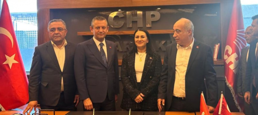 Başkan Çiğdem Özturan Kurt’tan Sert Çıkış: “Milletin İsyanını Duymayanlar, Lüksün İçinde Sessizliğe Büründü” - GÜNDEM - İnternetin Ajansı